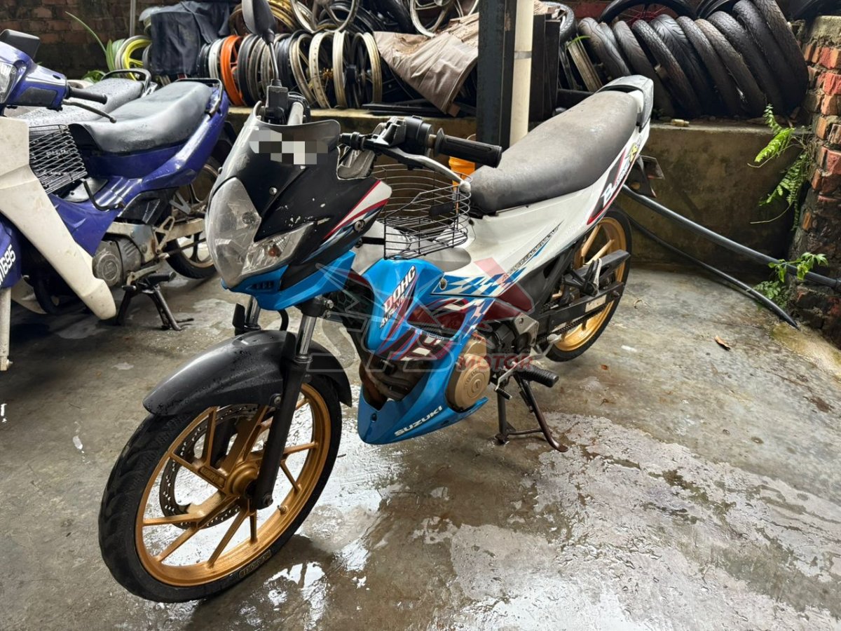 SUZUKI Belang R