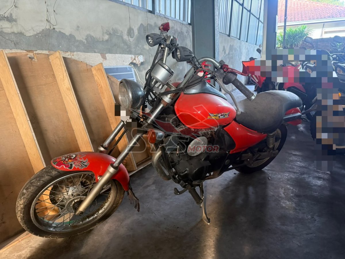 MODENAS JAGUH
