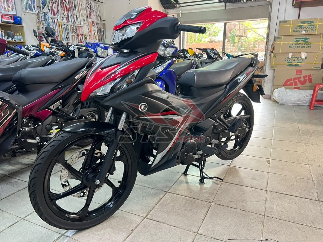 YAMAHA LC135 FI V8